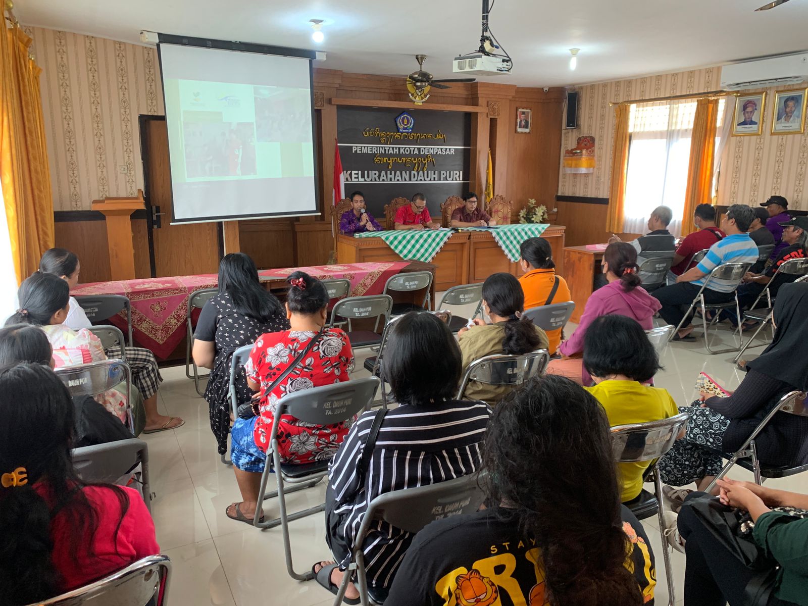 SOSIALISASI KELOMPOK PENERIMA MANFAAT TENTANG PROGRAM KELUARGA HARAPAN (PKH) 